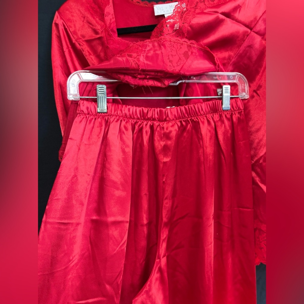 Val Mode Vintage Red Satin and Lace Pajama Lingerie Set | Size Medium - Picture 6 of 6